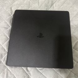 PS4 2 Controllers And 4 Games