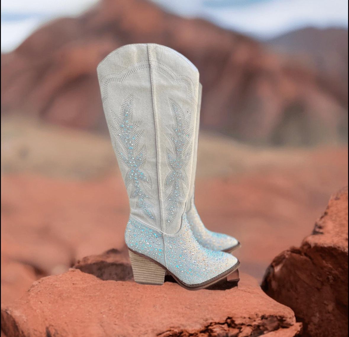 Woman’s Western Books Size 11 With Rhinestones