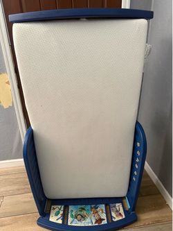 Toddler bed with Memory foam mattress