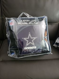 Cowboys NFL Extra Plush Queen Size Blanket