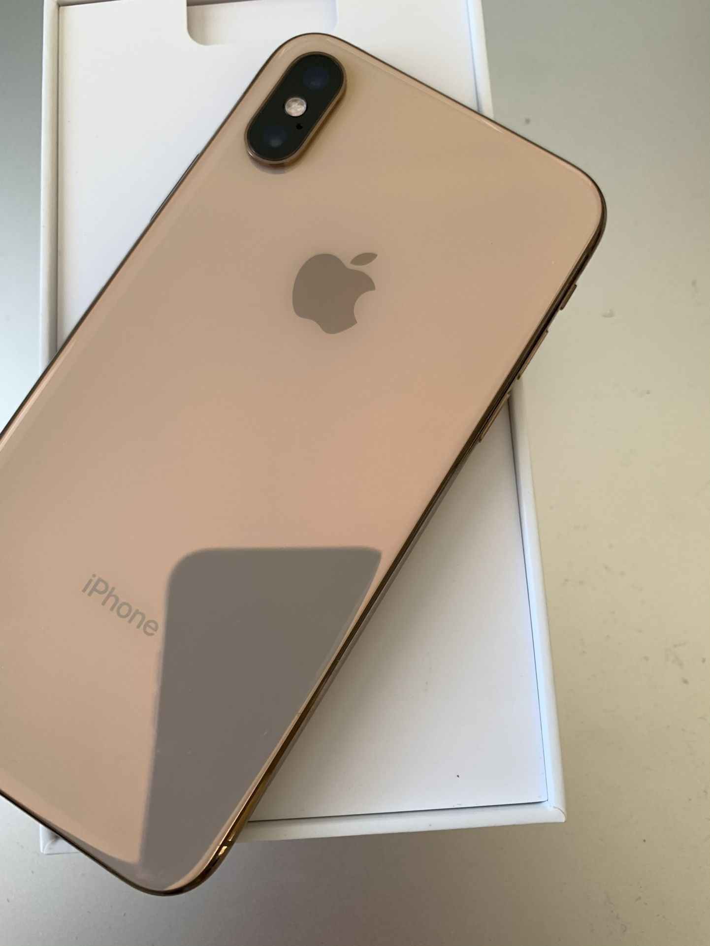 Iphone XS Gold 64GB ANY CARRIER
