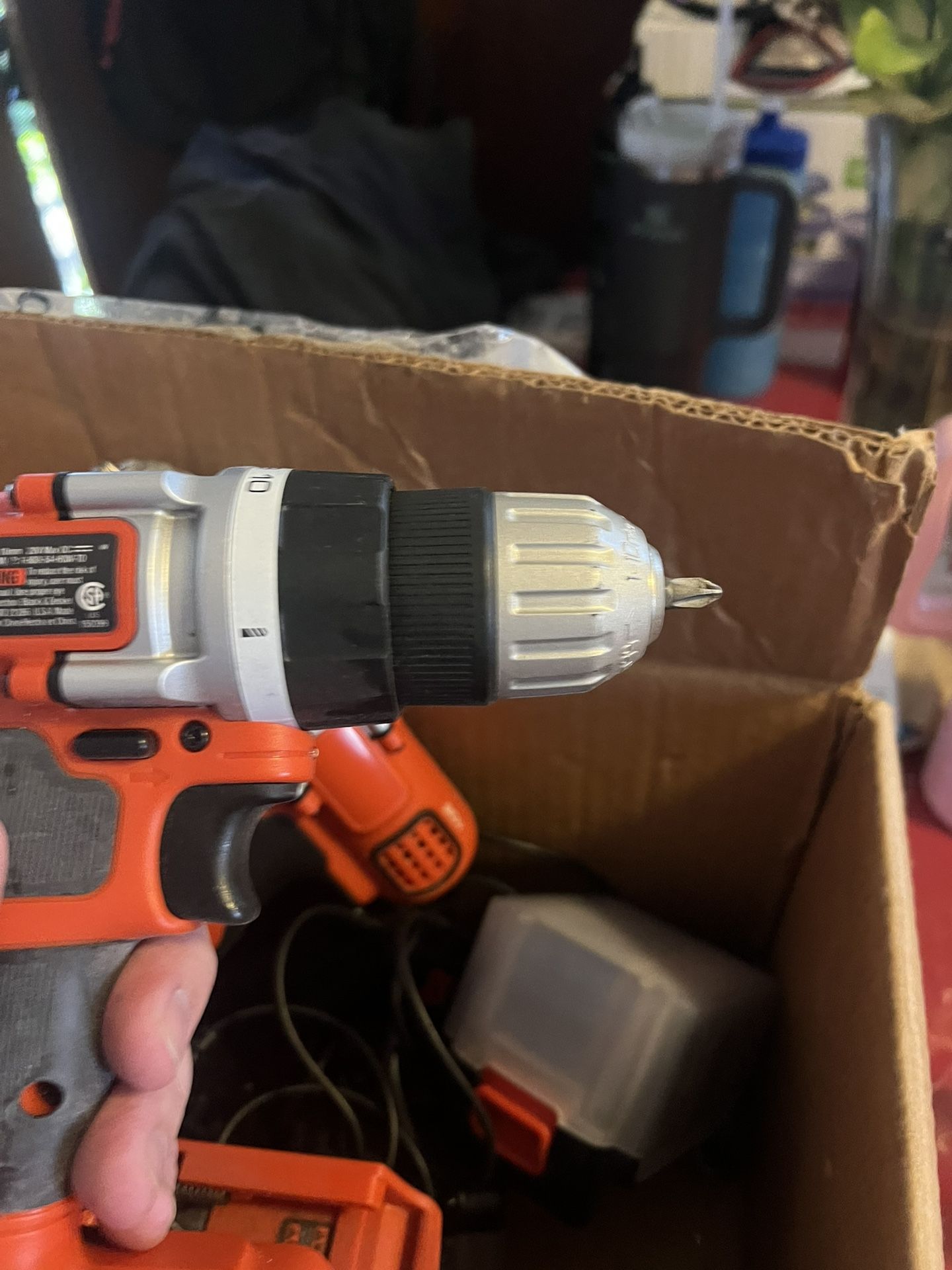 6 Black And Decker Drills No Batteries