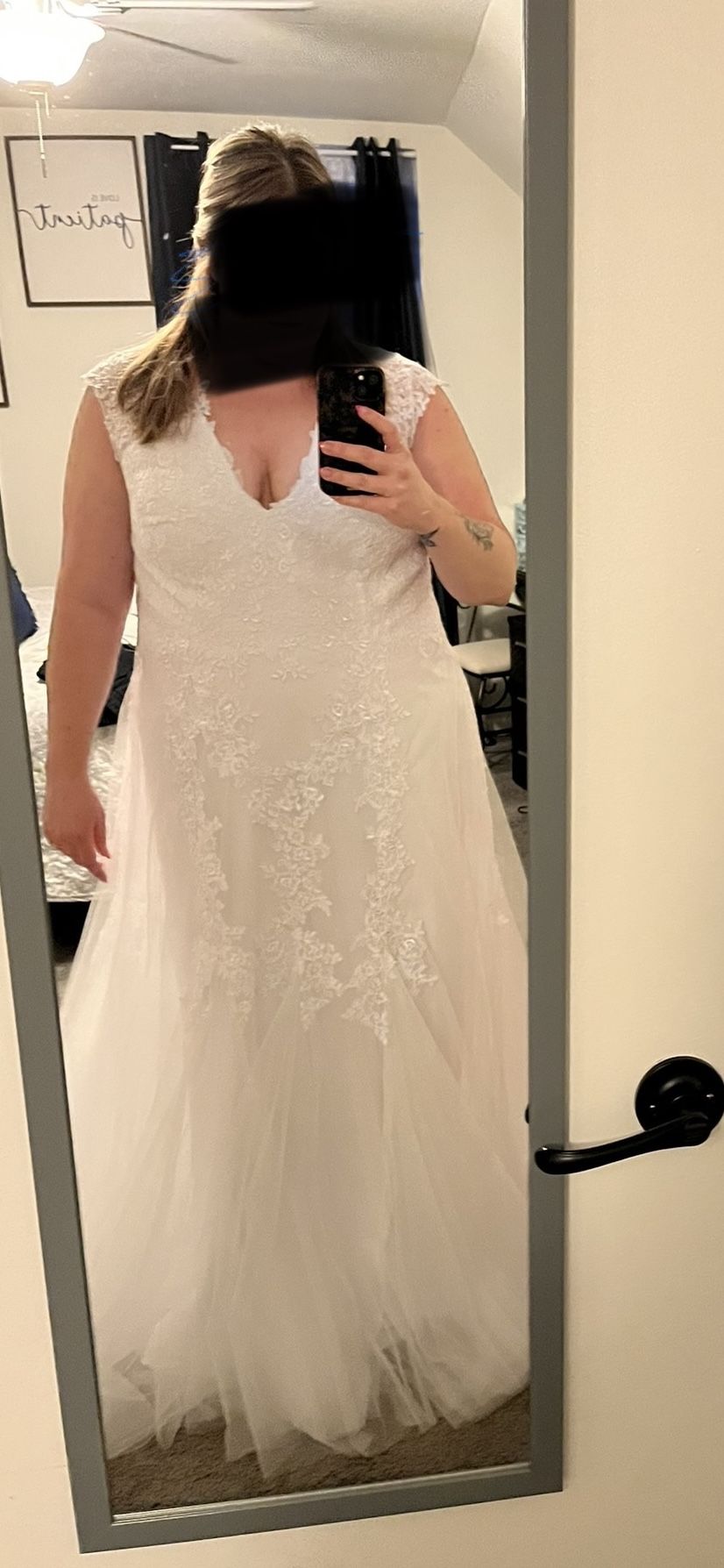 BRAND NEW HEBEOS WEDDING DRESS