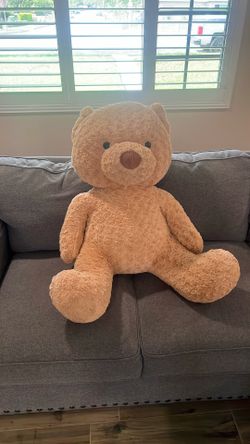 Giant Teddy Bear 