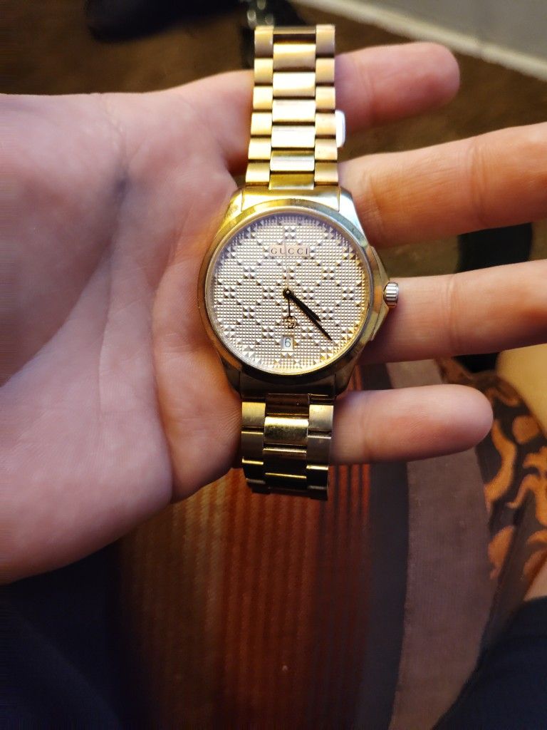 Rose Gold Gucci Watch For Sale