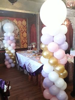 Balloon and party decoration