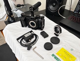 Blackmagic Cinema Camera 4K + MagicRig Cage + Viltrox Adapter Kit