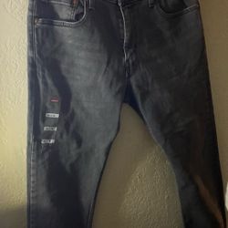 Levi’s jeans 