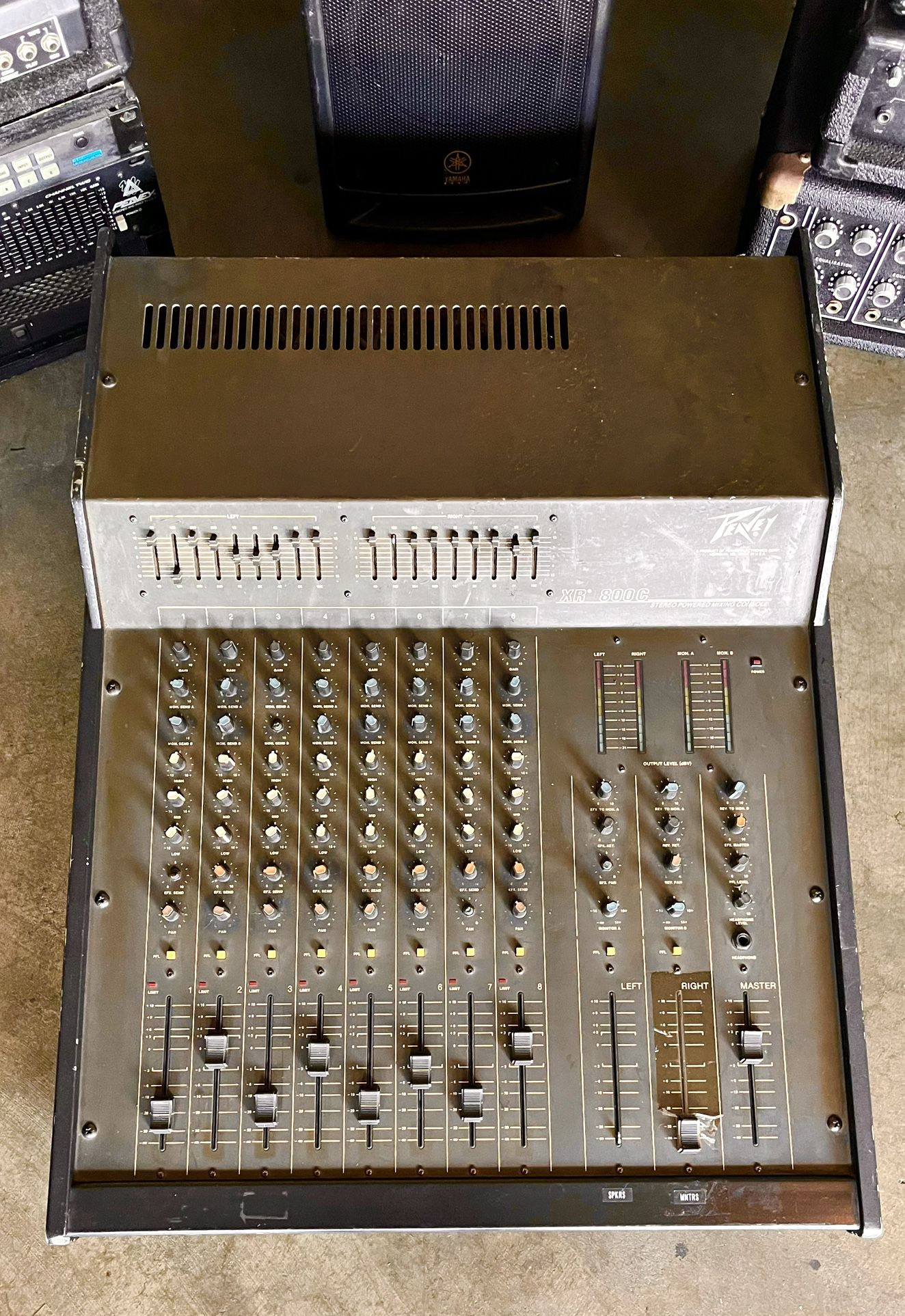 Power Mixer 12 Canales PEAVEY ($ 200.00 dlls)