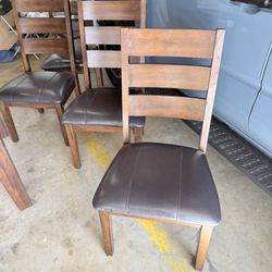 Dinning Table With 4 Chairs