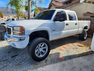 2004 GMC Sierra 2500