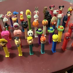 55 Assorted Pez Dispenser Lot