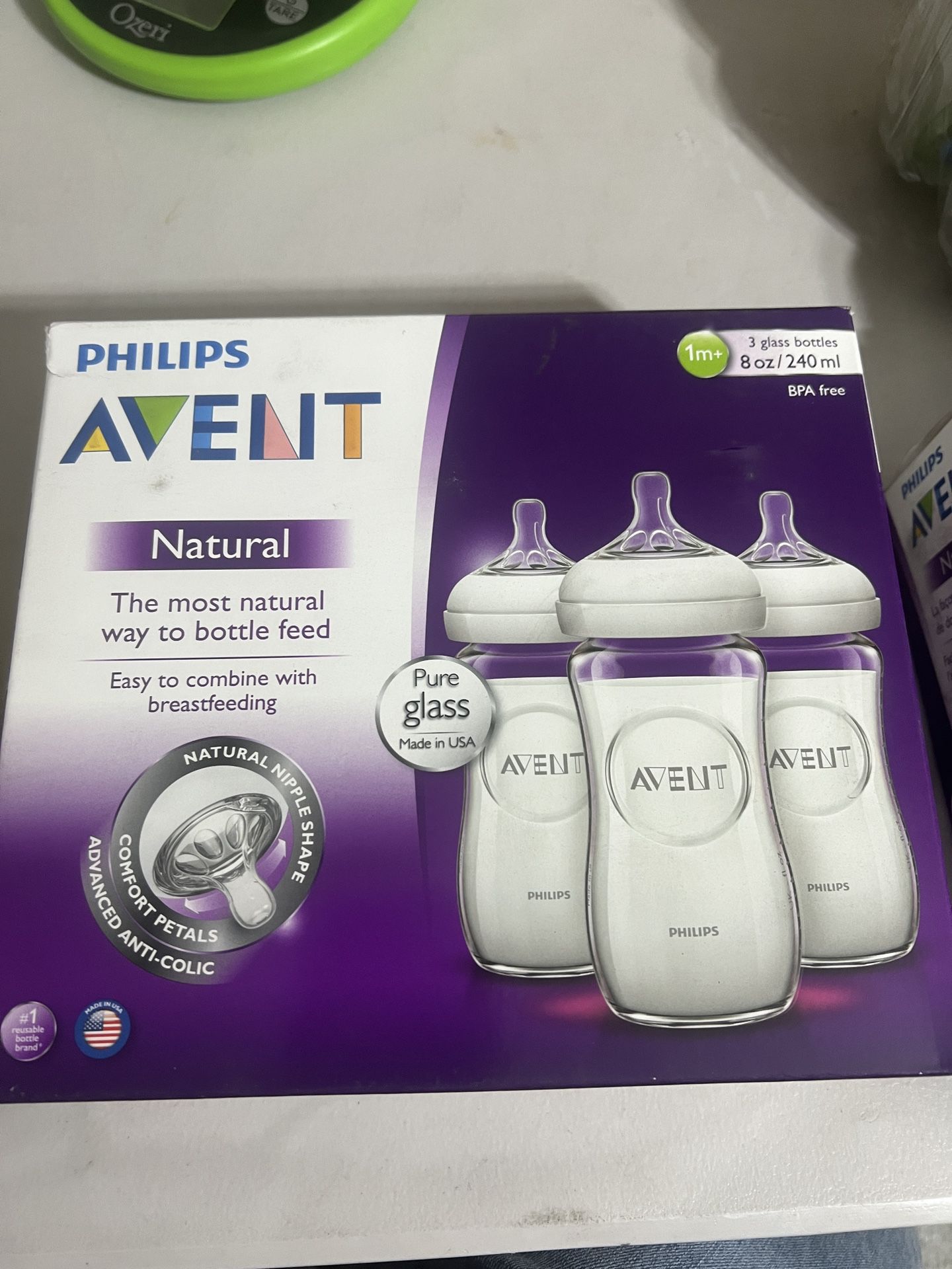 Philips AVENT Natural Baby Bottle with Natural Response Nipple, Clear, 8oz, 3pk