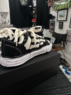 Skeleton shoes men’s size 12
