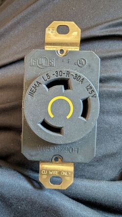 Legrand NEMA L5-30R 30A 125V Locking Receptacle - Like New
