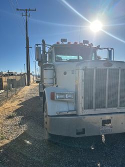 2006 Peterbilt 379 – Cummins ISX Swap – Project Truck