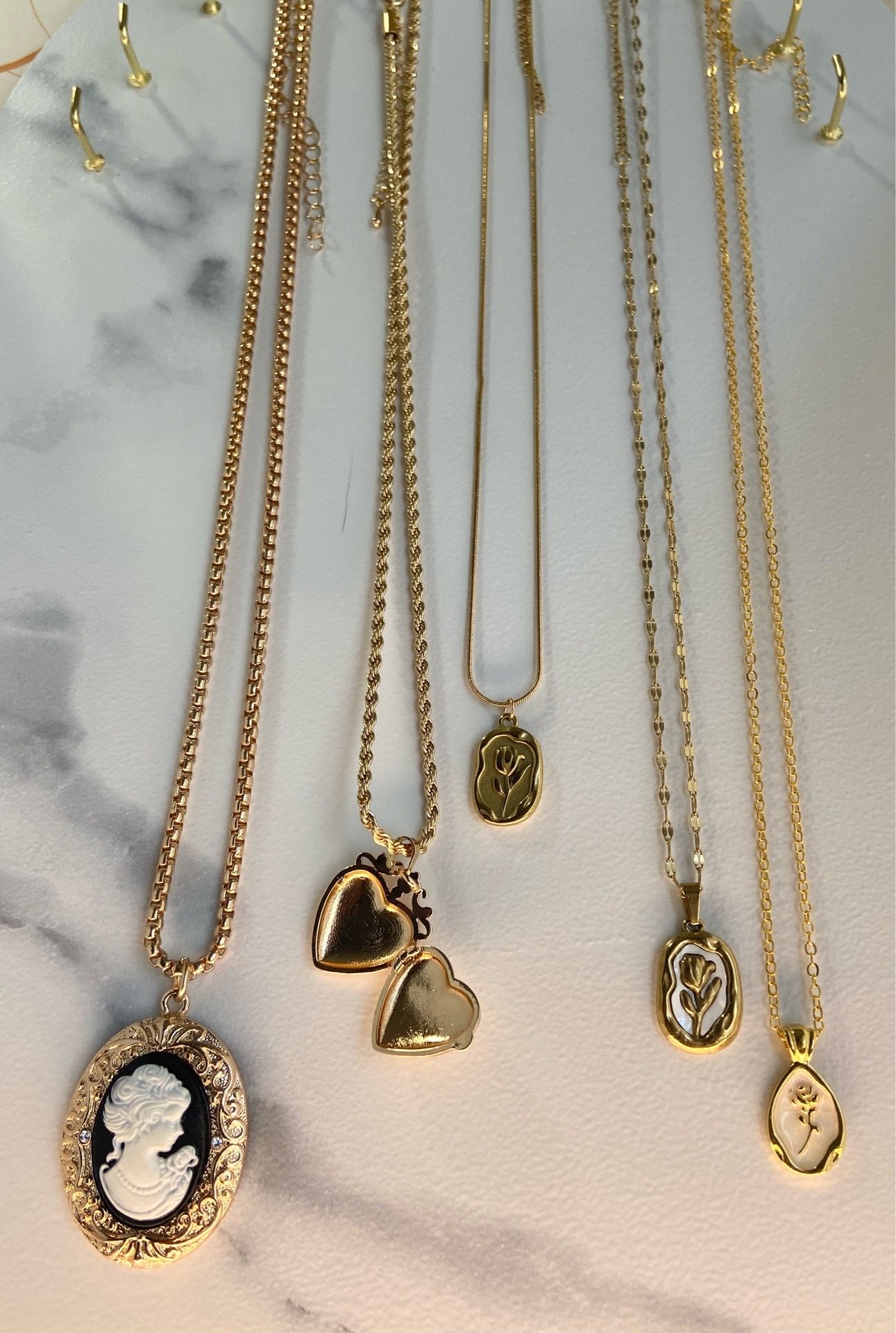 🔥🔥NECKLACES GALORE!!!🔥🔥✨GOLD PLATED