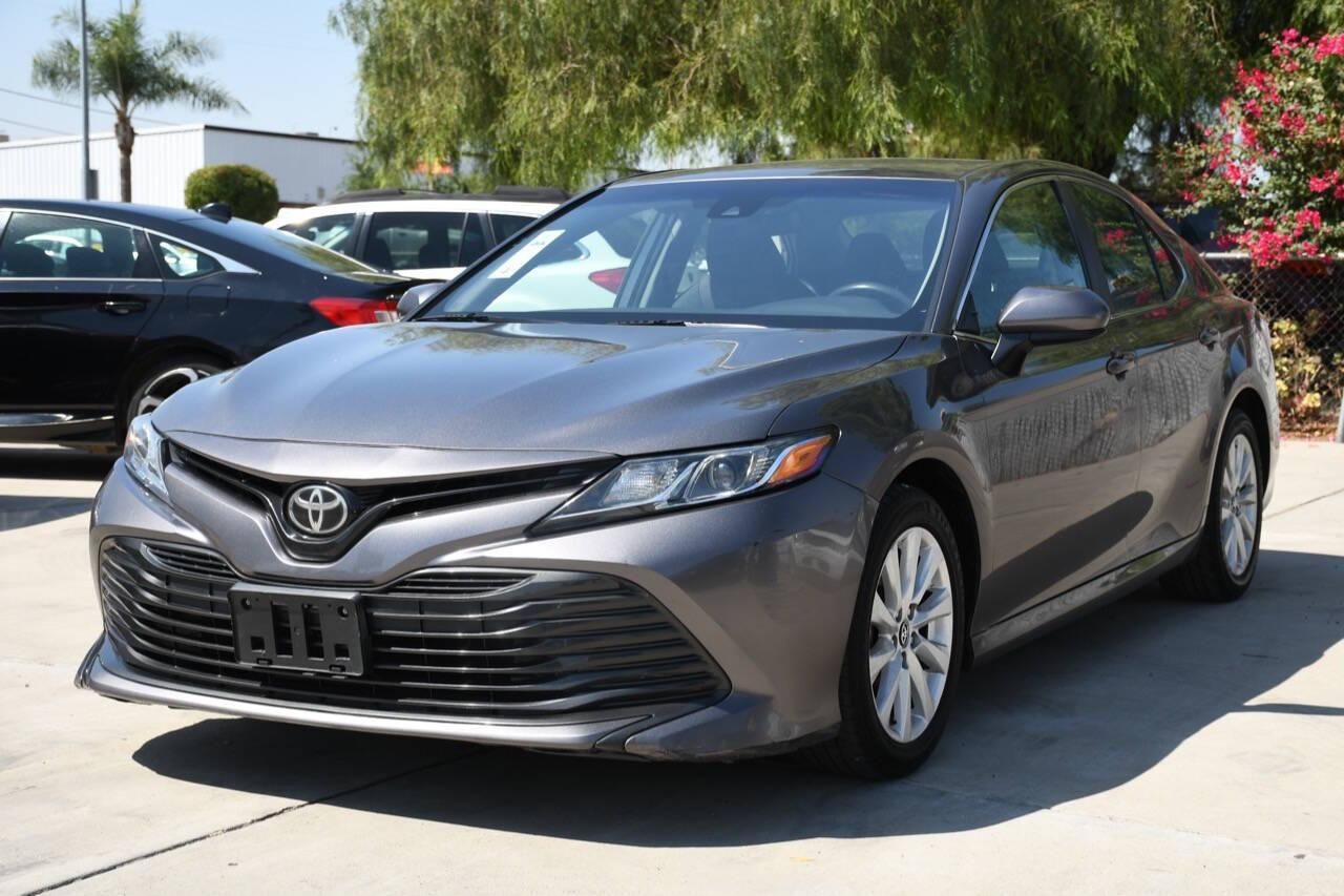 2019 Toyota Camry for Sale in Fresno, CA - OfferUp