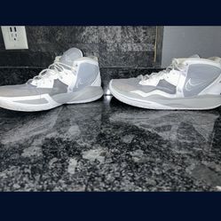 Kyrie Infinity Wolf Gray