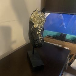 Horse Statue 