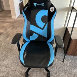 Secret Lab Titan Gaming Chair Cloud9 2020 Edition SecretLab