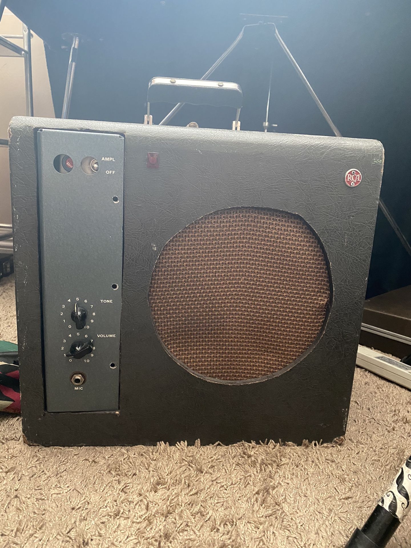 Vintage Guitar Amp