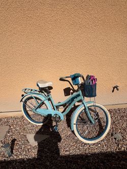 Women’s cruiser bicycle