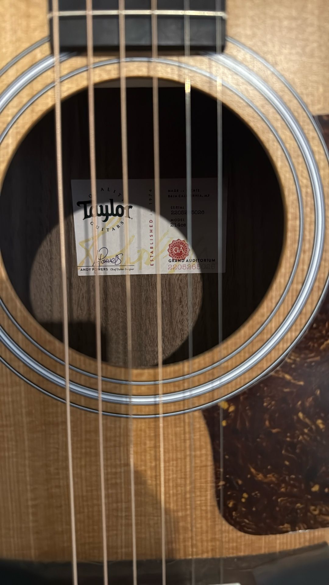 Taylor Acoustic Electric 214ce 