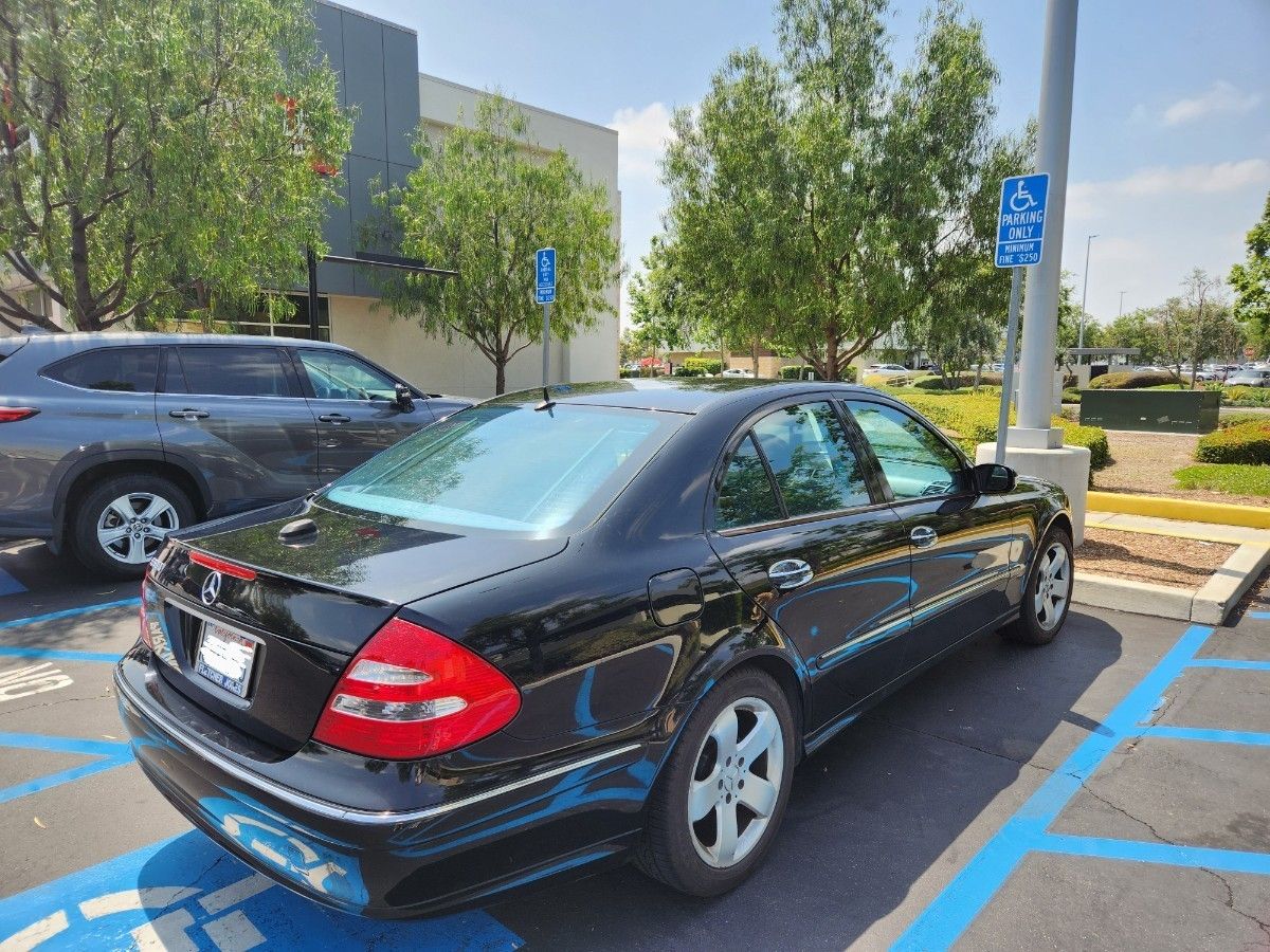 2005 Mercedes-Benz E-Class