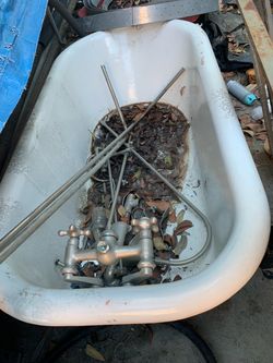 Metal tub