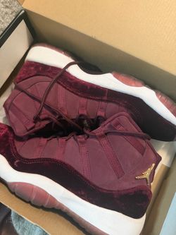 Air Jordan 11 Retro RL GG Velvet  Size 7Y can fit a womens 5
