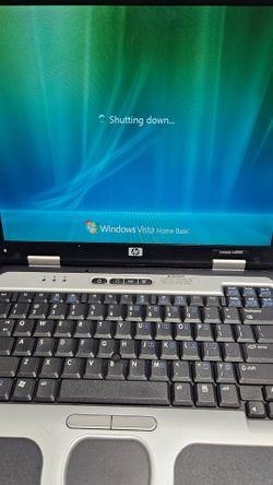 Hp laptop  old version no charger
