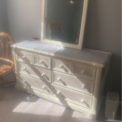 Dresser For Sale 