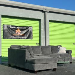 Broyhill Sectional Couch with Chaise, Delivery Available