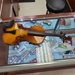 VIOLIN W/ BOW AND CASE