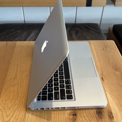 Apple MacBook Pro 15” display core i7 processor 4GB RAM 256GB SSD STORAGE DRIVE $160