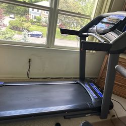 Horizon Treadmill