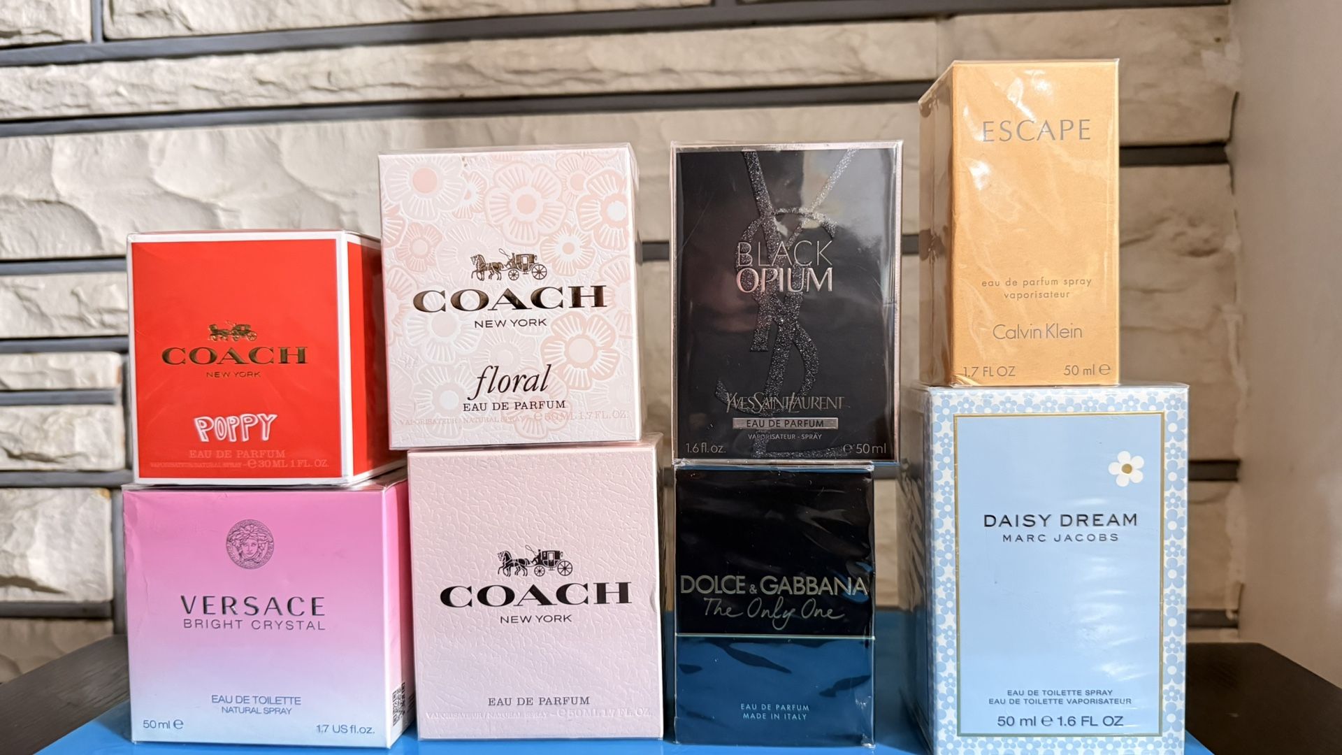 WOMEN’S PERFUM NEW !!!