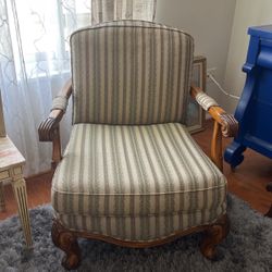 Upholstered Side Chair 