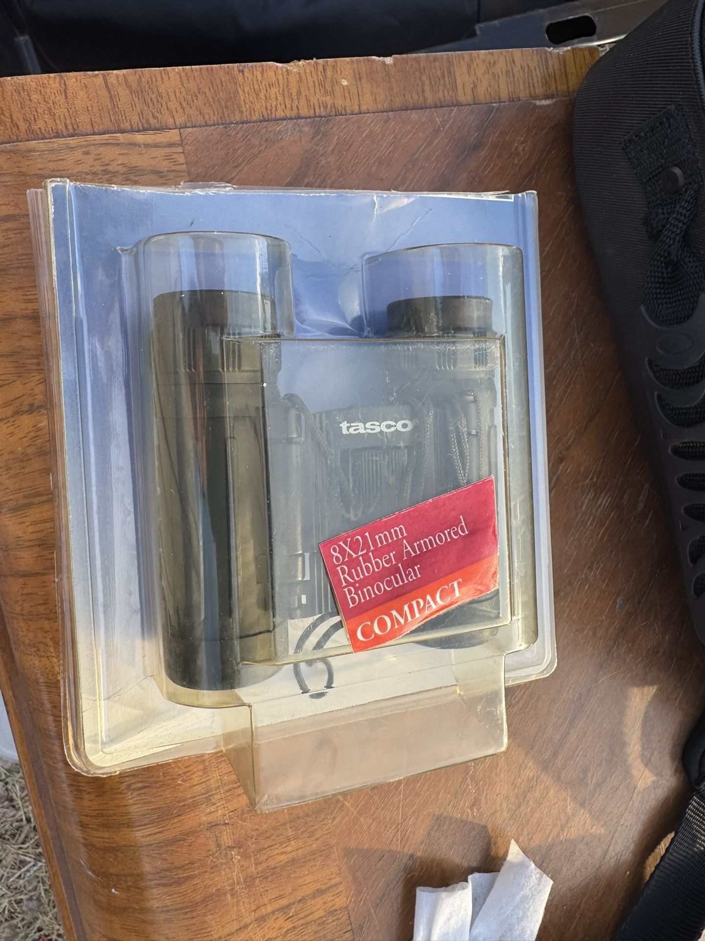 Tasco 8x21mm Compact Binoculars – New in Package