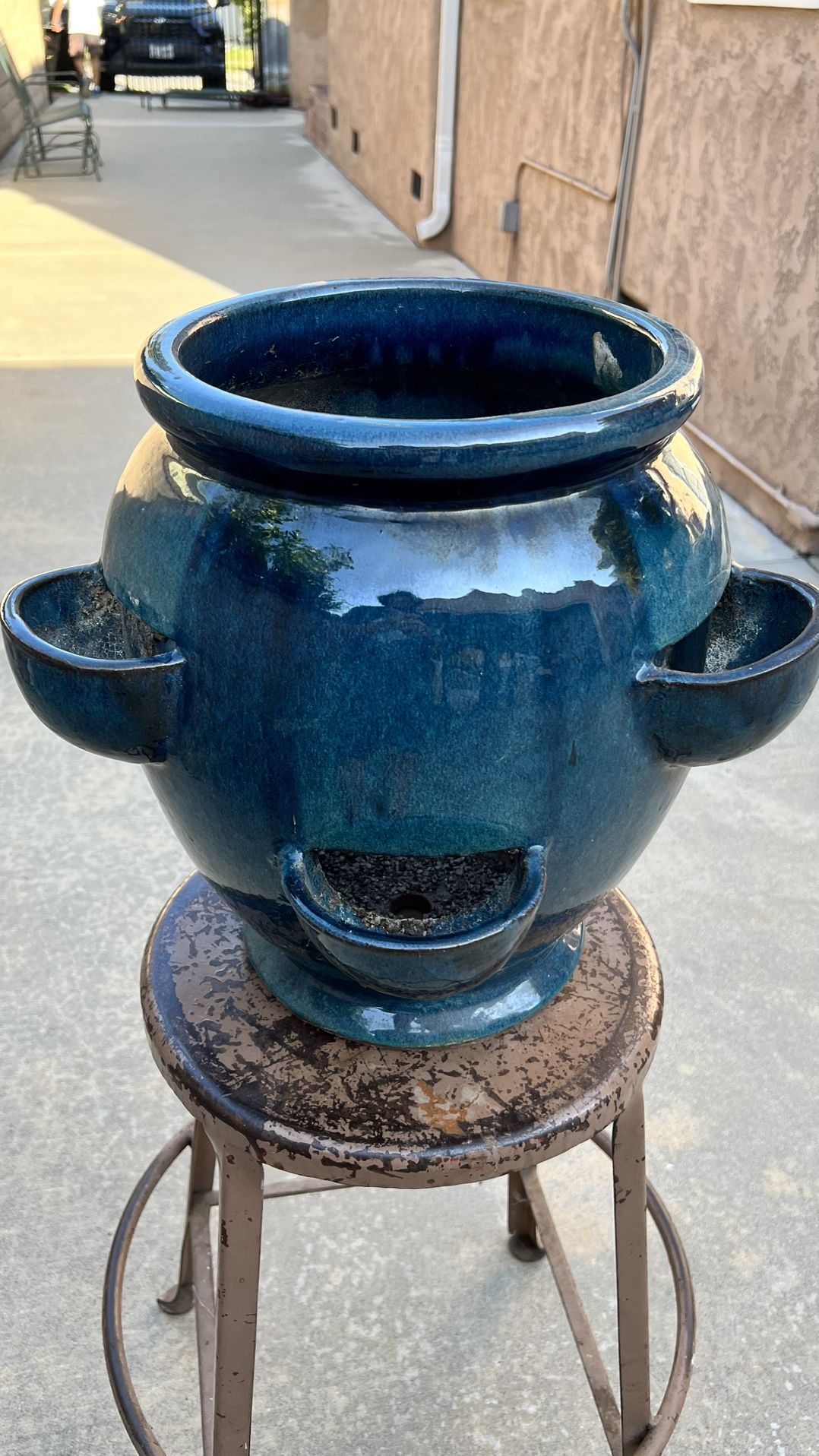 Round 18” W x 16” Tall Teal Blue Ceramic Outdoor Strawberry pot 6 Pocket