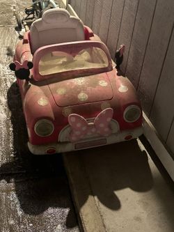 Electric Minnie Mouse car