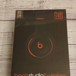 Studio Wireless Black/Red