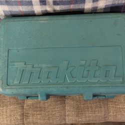 REDUCED PRICE Makita Circular Saw With Battery And Case