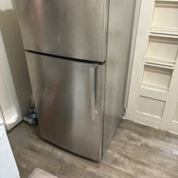 WHIRPOOL FRIDGE