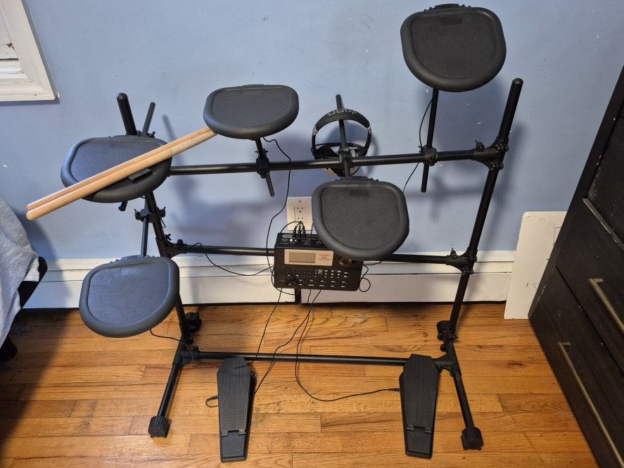 ION iDM02 24 Bit Stereo Drum Machine Complete Set w/ Drumsticks