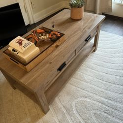 Coffee Table With Lift