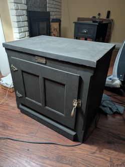 Free large end table cabinet n Ikea 5x5 cube