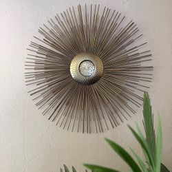 Golden Wall Decor Great Condition