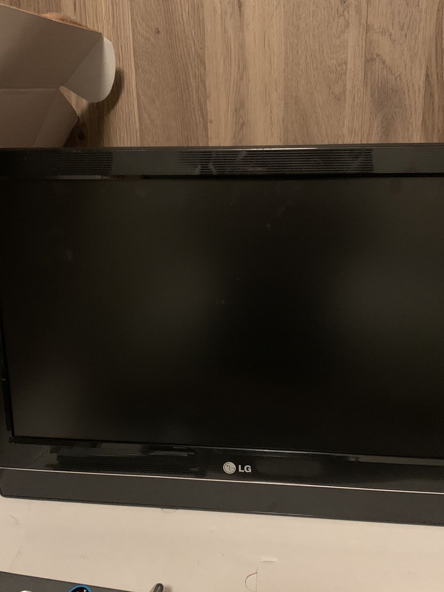 Tv +wall Mount, Good Condition, 20”screen